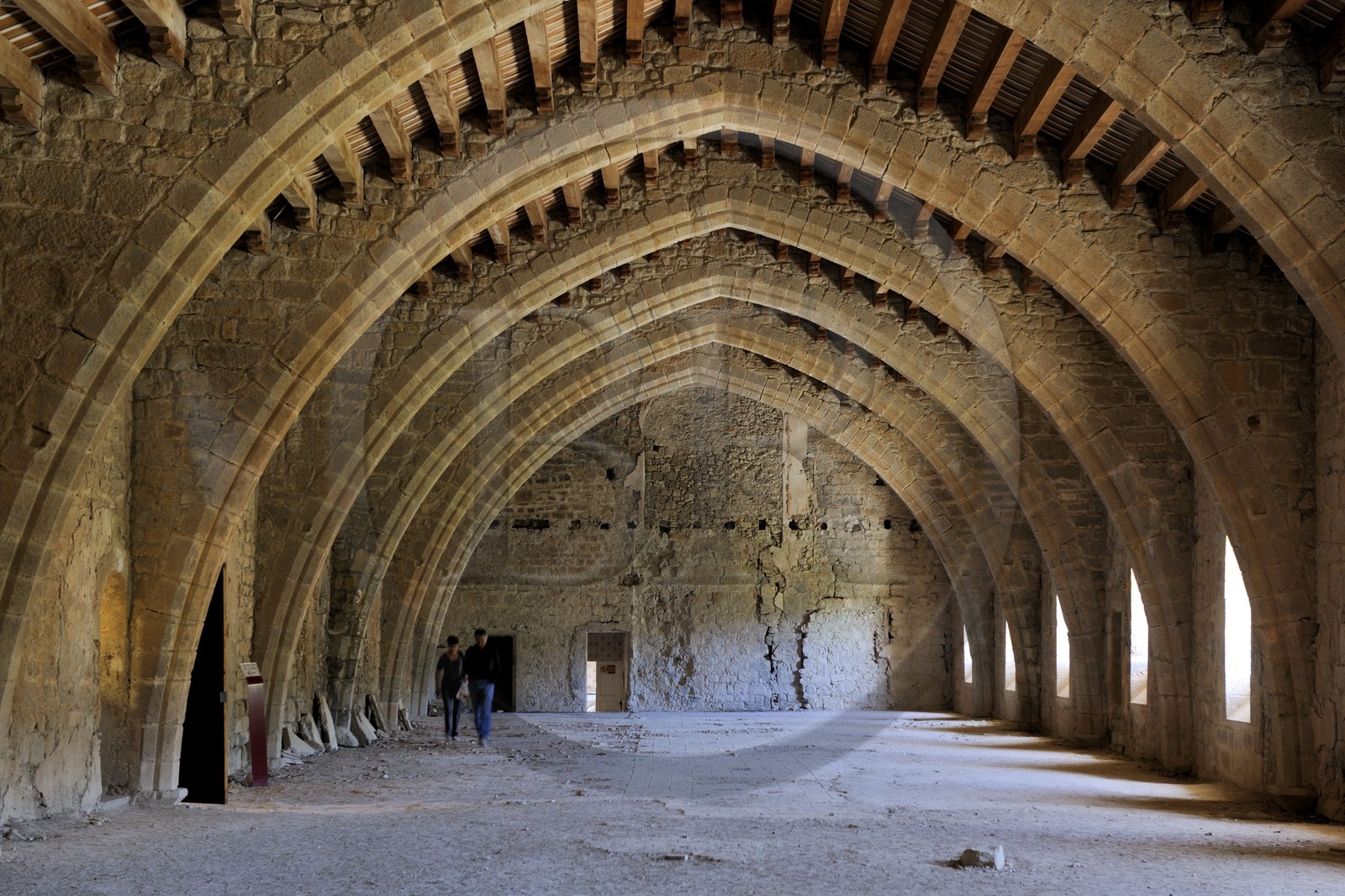 France, Aude (11), village de Lagrasse, labellisé Les Plus Beaux Villages de France, abbaye Sainte-Marie de Lagrasse, le dortoir des moines