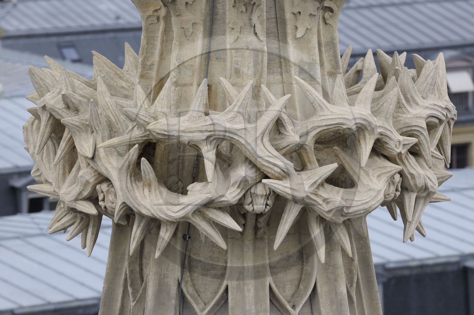 France, Paris (75), ile de la Cité, la Sainte Chapelle, la couronne d'épine reproduite en pierre France, Paris (75), ile de la Cité, la Sainte Chapelle, la couronne d'épine reproduite en pierre