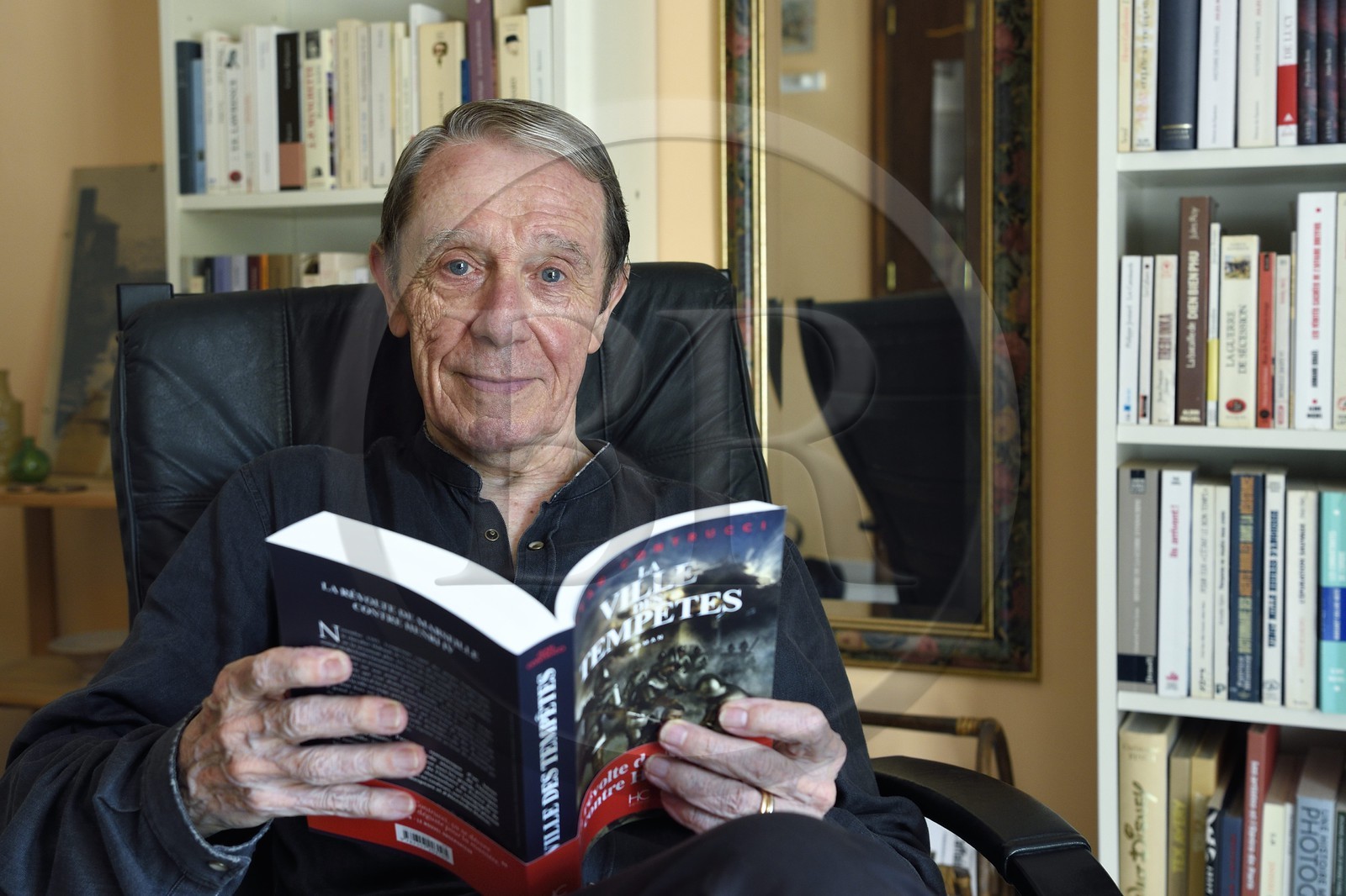 France, Bouches-du-Rhône (13), Marseille, le journaliste et écrivain Jean Contrucci