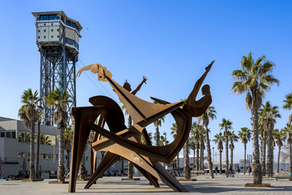 Espagne, Catalogne, Barcelone, La Barceloneta, Hommage à la Natation (Homenaje a la Natacion) (2004) sculpture de l'Alfredo Lanz
