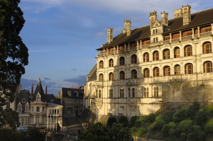 France, Loir-et-Cher (41), vallée de la Loire classée au Patrimoine Mondial de l'UNESCO, château de Blois, façade de l'aile François 1er