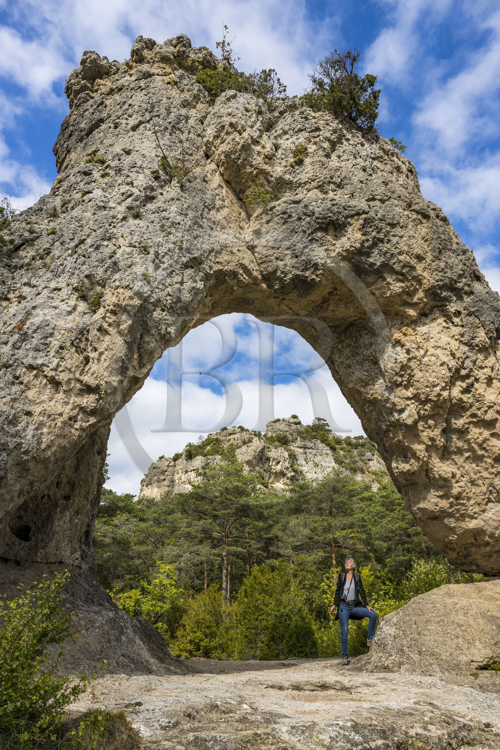 France, Aveyron (12), Causses et les Cévennes, paysage culturel de l'agro-pastoralisme méditerranéen, classés Patrimoine Mondial de l'UNESCO, Causse Noir, La Roque-Sainte-Marguerite, chaos de Montpellier-le-Vieux, la Cité de Pierres, rocher nommé Porte de Mycènes France, Aveyron (12), Causses et les Cévennes, paysage culturel de l'agro-pastoralisme méditerranéen, classés Patrimoine Mondial de l'UNESCO, Causse Noir, La Roque-Sainte-Marguerite, chaos de Montpellier-le-Vieux, la Cité de Pierres, rocher nommé Porte de Mycènes