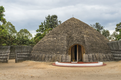 Rwanda, Province du Sud, Nyanza, musée du Palais royal Rukari, palais traditionnel du roi Mutara III Rudahigwa dans une hutte traditionnelle appellée Rugo, la maison principale Kambere