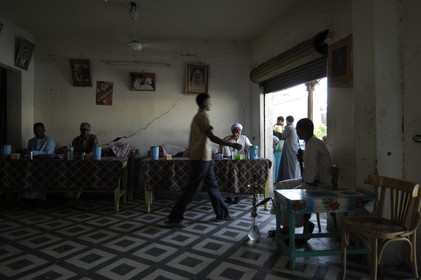 Egypte, Haute Egypte, vallée du Nil, Louxor, un café de la rive ouest