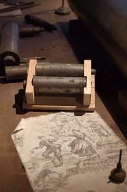 France, Haut-Rhin (68), Husseren-Wesserling, parc de Wesserling, musée du Textile, gravure sur cuivre