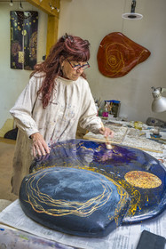 France, Hauts-de-Seine, Colombes, the french artist and lacquerer Isabelle Emmerique in her studio