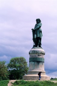 France, Côte-d'Or (21), site d'Alésia près du village d'Alise Sainte-Reine, statue de Vercingétorix