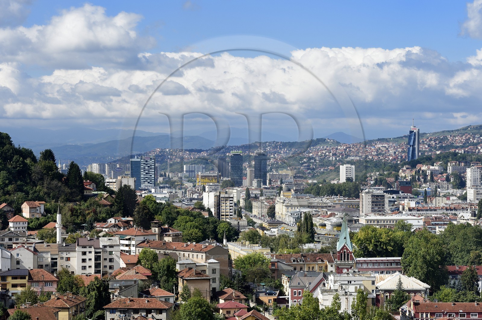 Bosnie-Herzégovine, Sarajevo dominé par l'Avaz Twist Tower