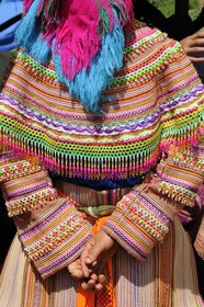 Vietnam, Lao Cai province, Bac Ha district, Can Cau market, woman from the Flower Hmong minority