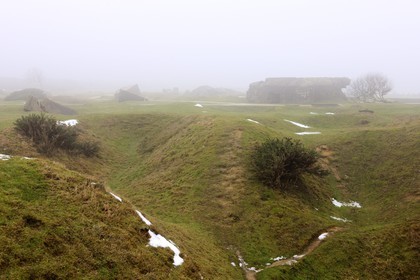 France, Calvados (14), Grandcamp-Maisy, blockhaus de la Pointe du Hoc