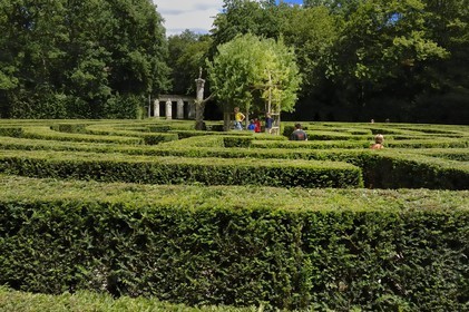 France, Indre-et-Loire (37), château de Chenonceau édifié de 1513 à 1521 de style Renaissance, le labyrinthe dans le parc