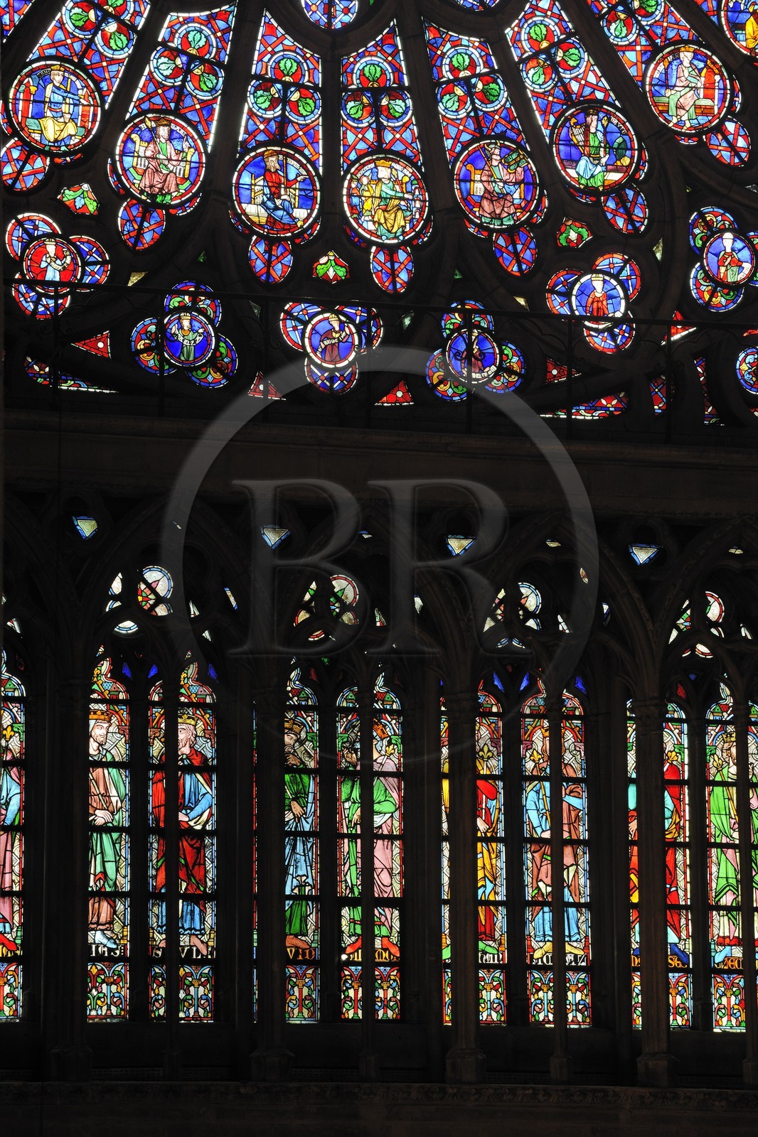 France, Paris (75), Ile de la Cité, cathédrale Notre-Dame de Paris, détail de la rosace Nord et de vitraux de la façade nord
