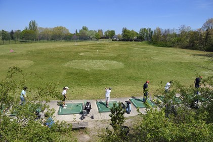 France, Val-de-Marne (94), Champigny-sur-Marne, practice du golf du parc du Tremblay