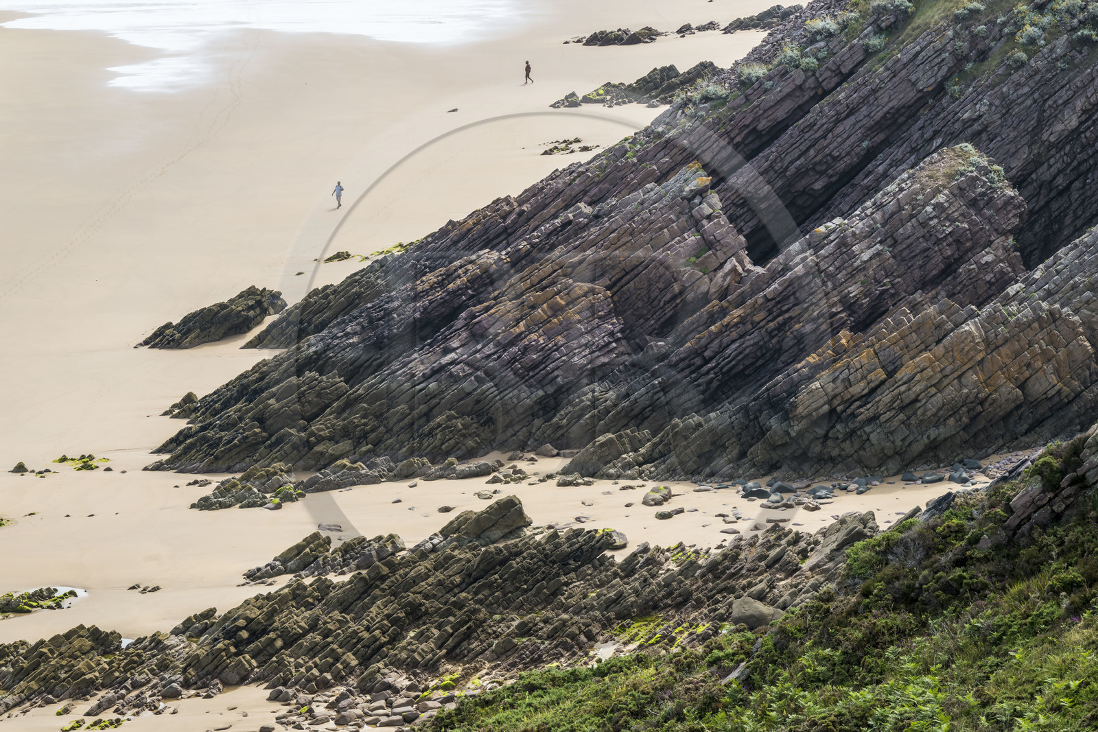 France, Côtes d'Armor (22), Grand Site de France Cap d'Erquy – Cap Fréhel, Erquy, plage (naturiste) de Lourtouais à l'Est du Cap d'Erquy