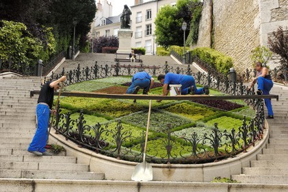 France, Loir et Cher (41), Blois, escalier Denis Papin et sa statue en arrière plan