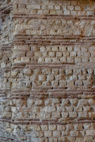 France, Paris, Musée de Cluny - Musée national du Moyen-Age (Middle Ages Museum in the former Hotel de Cluny), detail of the alternating brick and stone wall of the Frigidarium in the Cluny thermal baths
