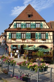 France, Bas Rhin, Barr, Place de l'Hotel de ville, Le Brochet restaurant
