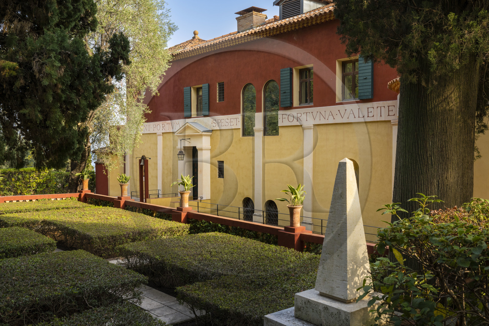 France, Alpes-Maritimes (06), Menton, Domaine des Colombieres, nourrit de références antiques par Ferdinand Bac qui a conçu et créé en grande partie le domaine