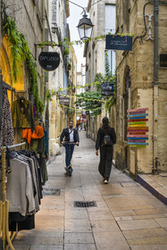 France, Hérault (34), Montpellier, centre historique appelé l'Ecusson, la rue de l'ancien Courrier