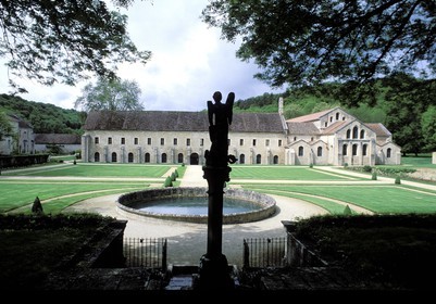 France, Côte-d' Or (21), abbaye cistercienne de Fontenay fondée en 1118
