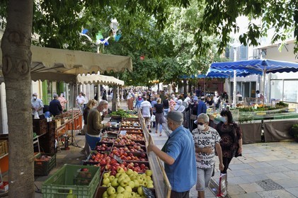 France, Var, Toulon, market on the Cours Lafayette