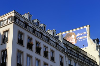 France, Paris (75), publicité peinte sur le boulevard Poissonnière