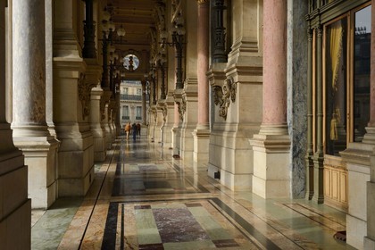 France, Paris (75), Opéra Garnier, la terrasse de la facade sud
