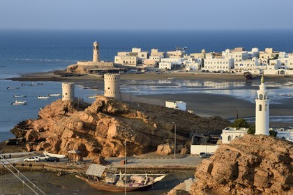 Sultanate of Oman, Ash Sharqiyah South Governorate, city and harbour of Sur, the old fishing quarter of Al Ayjah and its lighthouse