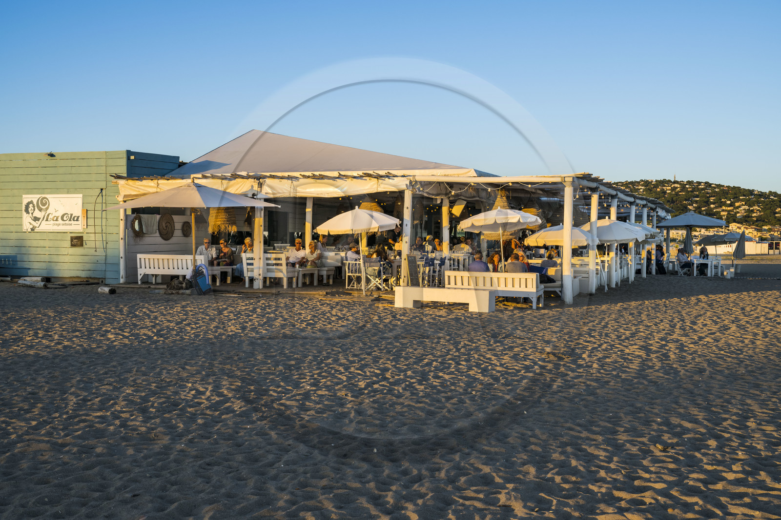 France, Hérault (34), Sète, plage du Lido, restaurant paillote La Ola