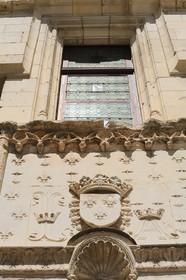 France, Loir-et-Cher (41), Vallée de la Loire classée Patrimoine Mondial de l'UNESCO, château de Chaumont-sur-Loire, blason de Louis XII et d'Anne de Bretagne