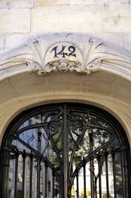 France, Paris (75), immeuble du 142 avenue de Versailles de style Art Nouveau par Hector Guimard