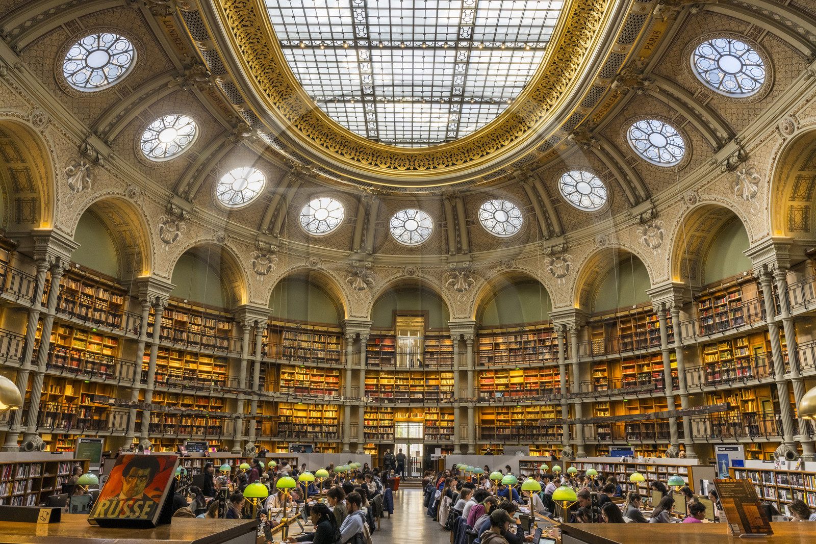 France, Paris (75), Bibliothèque Nationale de France, site Richelieu, la salle Ovale à la fois salle de lecture et lieu de visite