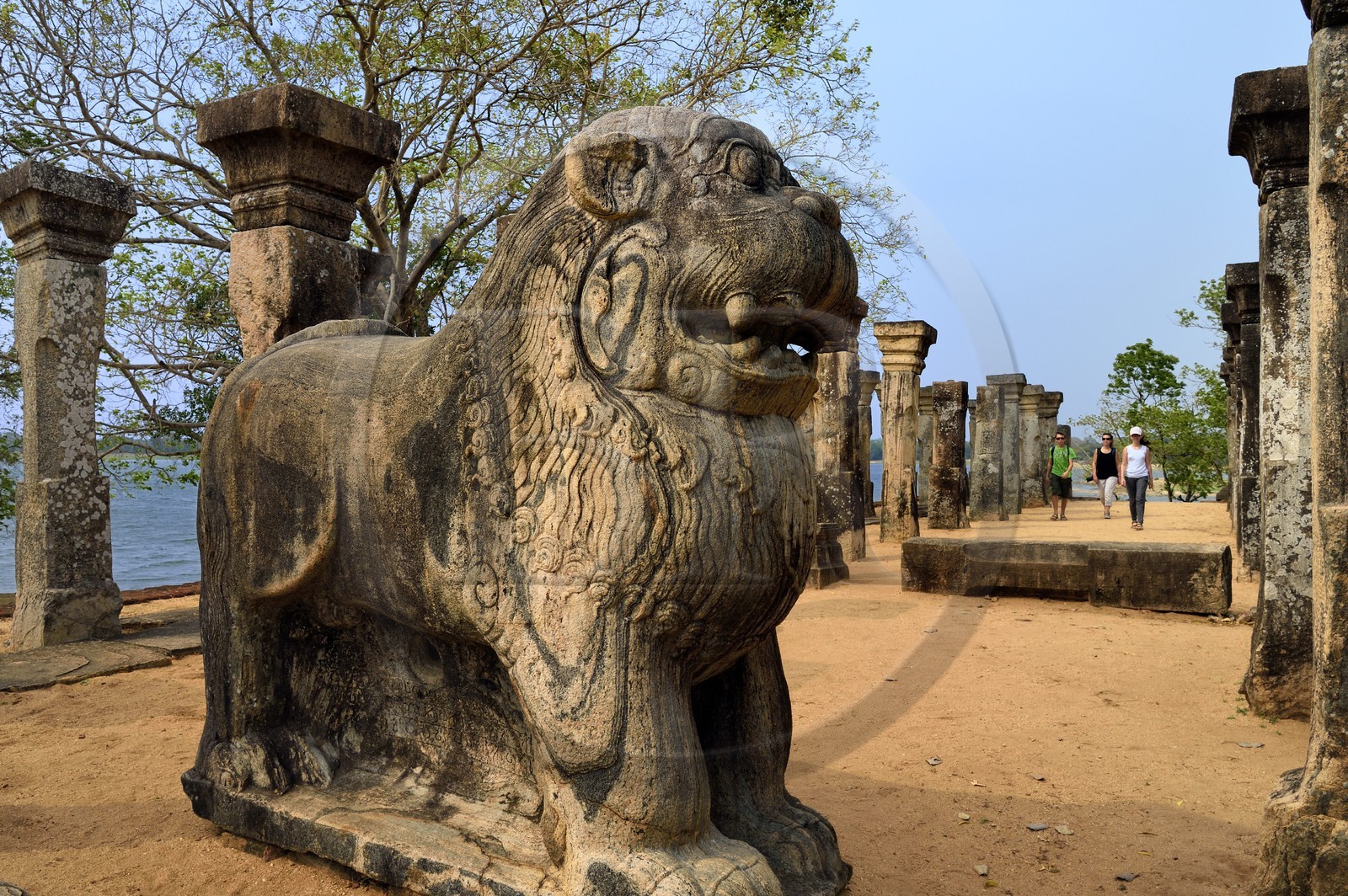 Sri Lanka, province du Centre-Nord, Polonnaruwa, l'ancienne capital du pays (XIe au XIIIe siècle) est classée au Patrimoine Mondial de l'UNESCO, palais de Nissanka Malla, chambre du conseil royal