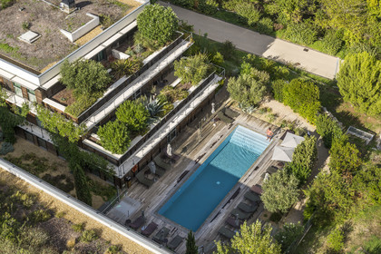 France, Hérault (34), Montpellier,  quartier de Port Marianne, Hotel Courtyard by Marriott à l'architecture contemporaine