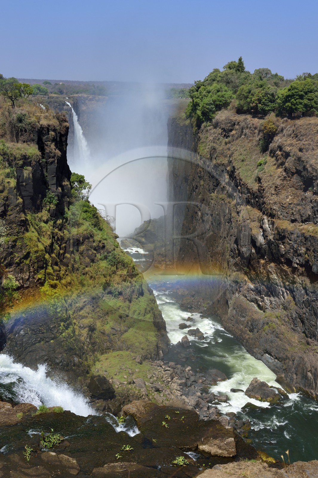 Zimbabwe, province de Matabeleland septentrional, fleuve Zambèze, les Chutes Victoria, classées Patrimoine Mondial de l'UNESCO
