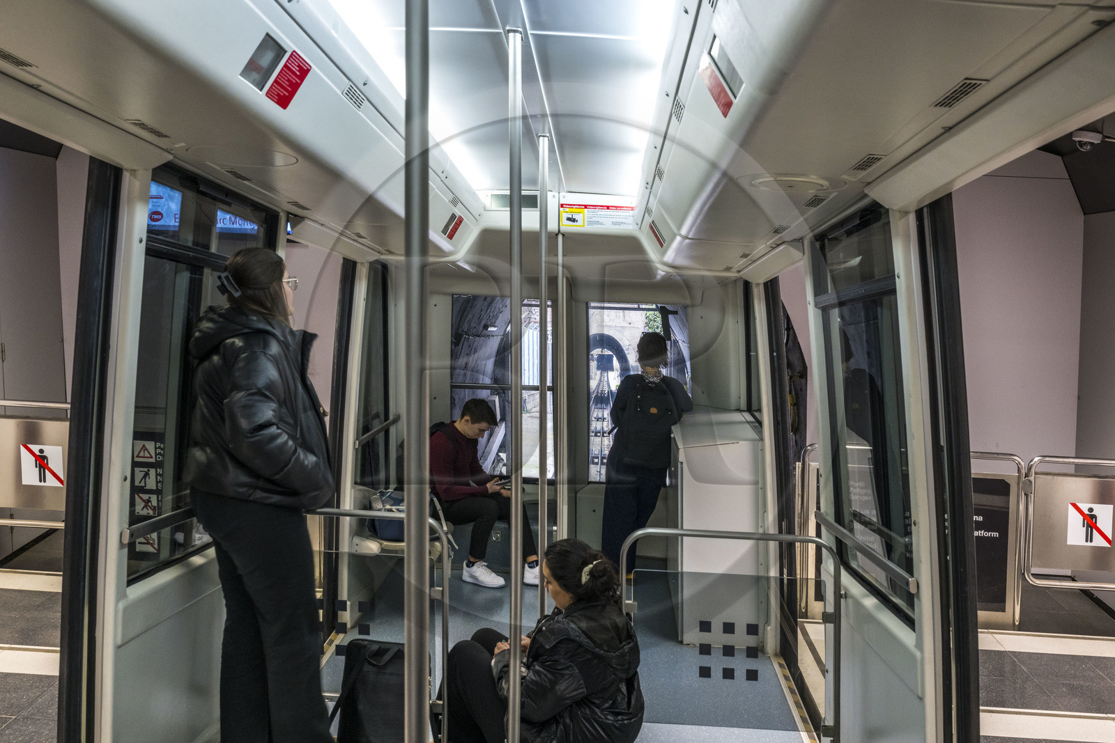 Espagne, Catalogne, Barcelone, colline de Montjuic, le funiculaire