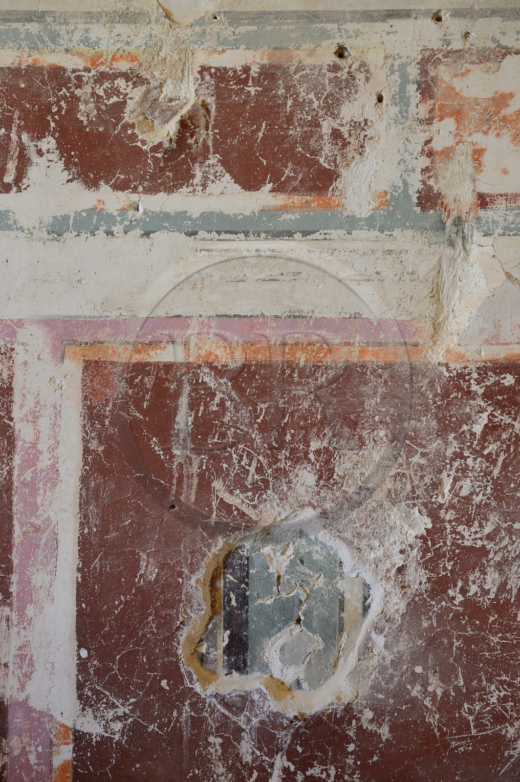 Israel, Cisjordanie, l'Hérodion, colline artificiellement exhaussée qui abrite les ruines d'un palais fortifié construit par le roi Hérode Ier le Grand (site classé Parc National), les fouilles de la loge royale du théâtre du roi Hérode ont été menées par le professeur Ehud Netzer et maintenant par Yakov Kalman, fresques