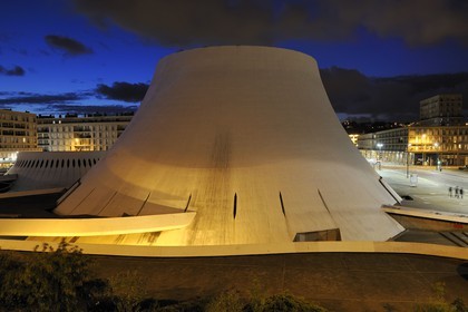 France, Seine-Maritime (76), Le Havre, Centre-ville reconstruit du Havre par Auguste Perret classé Patrimoine Mondial de l'UNESCO, le Volcan réalisé par Oscar Niemeyer et première maison de la culture crée en France