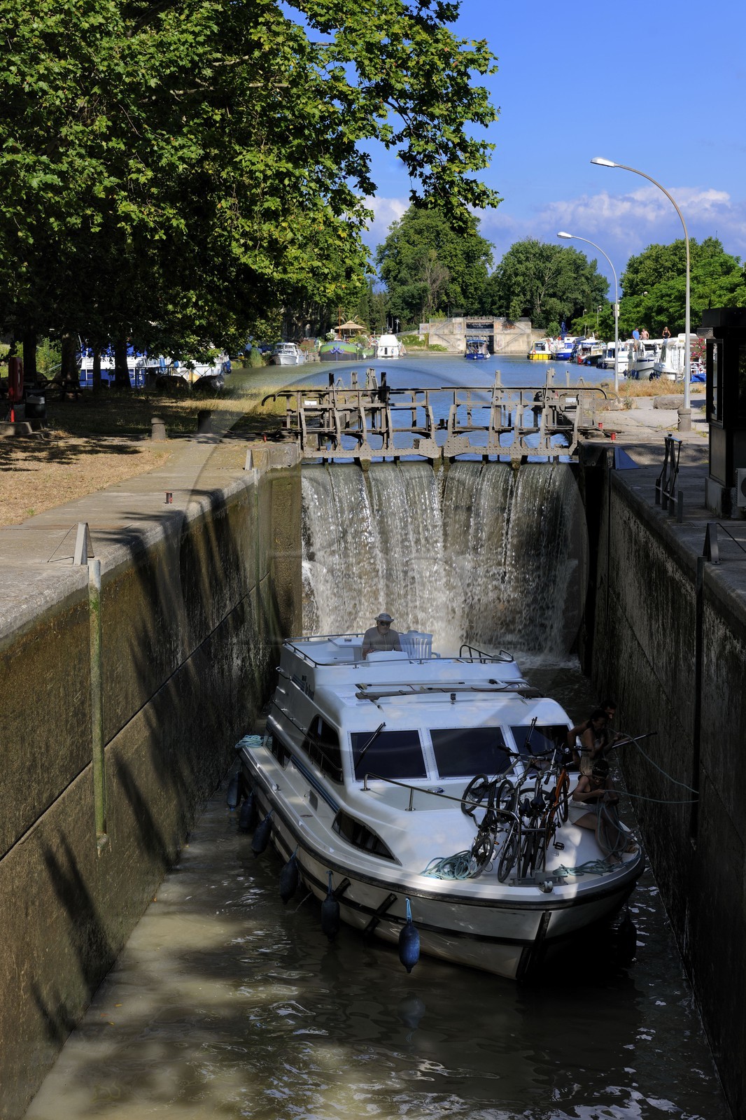 France, Hérault (34), Béziers, Canal du Midi, classé Patrimoine Mondial de l'UNESCO, le Port Neuf