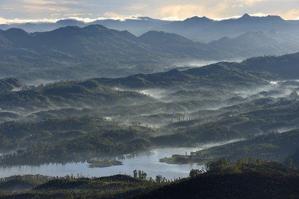 Sri Lanka, center province, Dalhousie, landscape on Maussakelle reservoir from the top of Adam's Peak