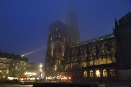 France, Bas Rhin, Strasbourg, listed as World Heritage by UNESCO, place du Chateau, Christmas Market (Christkindelsmarik) and the Notre Dame Cathedral