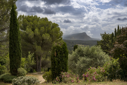 France, Bouches du Rhone, Aix en Provence, le terrain des Peintres (the Painters' Ground), Paul Cezanne's most famous paintings were painted from this panorama on the Sainte-Victoire mountain, located on Chemin de la Marguerite on the Lauves hill