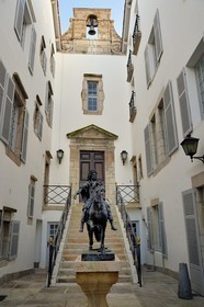 France, Pyrenees Atlantiques, Basque Country, Saint Jean de Luz, the town hall that was temporary residence of Louis XIV in 1660, equestrian statue of Louis XIV