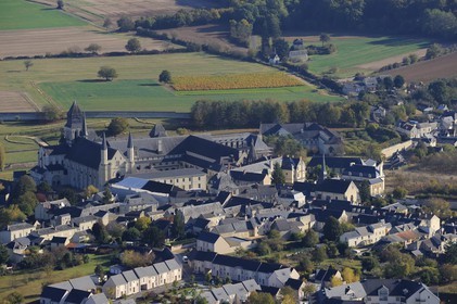 France, Maine-et-Loire (49), Vallée de la Loire classée Patrimoine Mondial de l'UNESCO, Fontevraud l'Abbaye, abbaye de Fontevraud (vue aérienne)