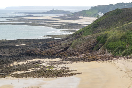France, Cotes d'Armor, Grand Site de France Cap d'Erquy – Cap Frehel, Erquy, Portuais beach and the Saint-Michel chapel in the background