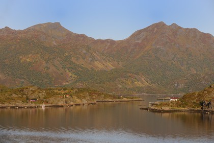 Norvège, Nordland, Iles Lofoten, le Raftsundet, détroit qui sépare Austvagoy de l'île d'Hinnoya