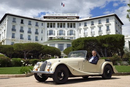 France, Alpes Maritimes, Saint Jean Cap Ferrat, Grand-Hotel du Cap Ferrat, a 5 star palace from Four Seasons Hotel, arrival of clients in a Morgan Roadster 4 4