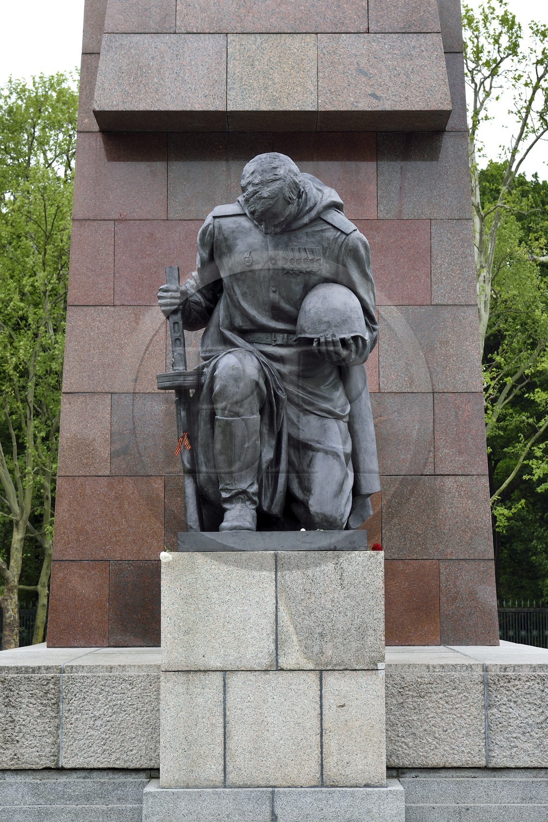 Allemagne, Berlin, memorial sovietique du Treptower park