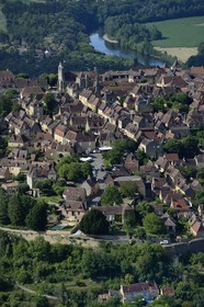 France, Dordogne (24), Périgord Noir, vallée de la Dordogne, vallée de la Dordogne, Domme, labellisé Les Plus Beaux Villages de France (vue aérienne)