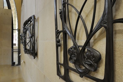 France, Paris (75), le musée d'Orsay, salle Art Nouveau, Panneau central de grand balcon dessiné par Hector Guimard